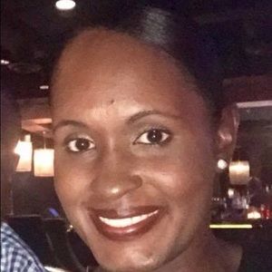 Meet your Posher, Lakeisha